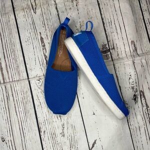 TOMS size Y3 unisex slip ons